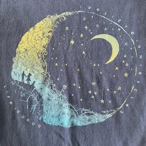 Life Is Good Crusher Vee “I Believe in Miracles” size Medium, Dark Blue